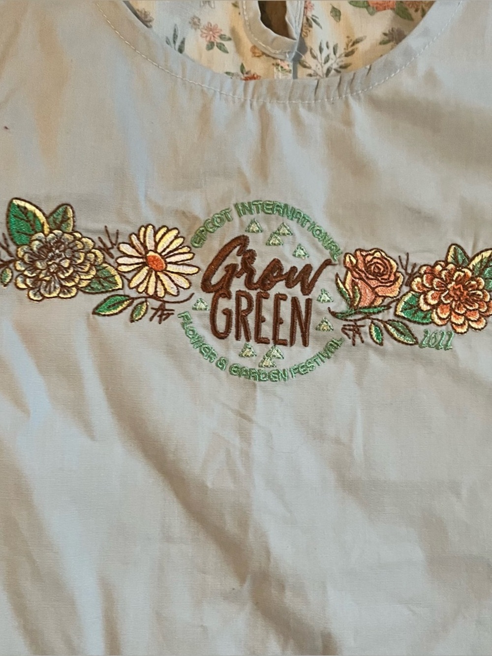 Disney Shirt Womens Medium Blue Tank Top Flower And Garden Festival Grow - Picture 4 of 5